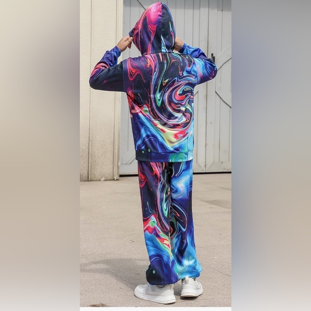 New- Kids sz. 12-tie-dyed Swirl 
Hoodie & Pants Set
colorful long sleeve Pockets